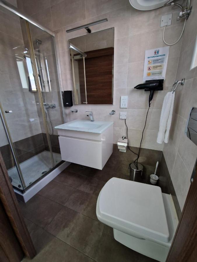 The Caves Apartments Saint Julian's Ngoại thất bức ảnh